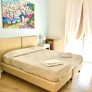 Couette-café Agorà, Naples